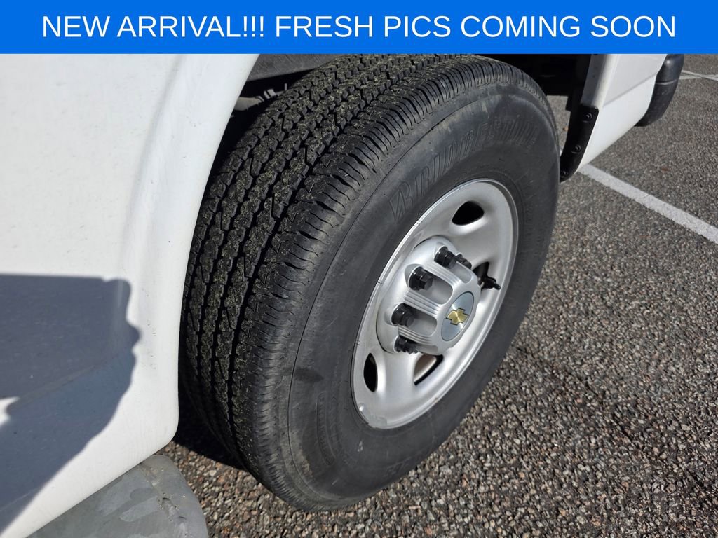 Used 2024 Chevrolet Express 2500 w/ Driver Convenience Package image 8