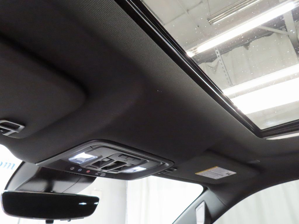 Used 2025 GMC Sierra 2500 AT4 w/ AT4 Premium Plus Package image 29