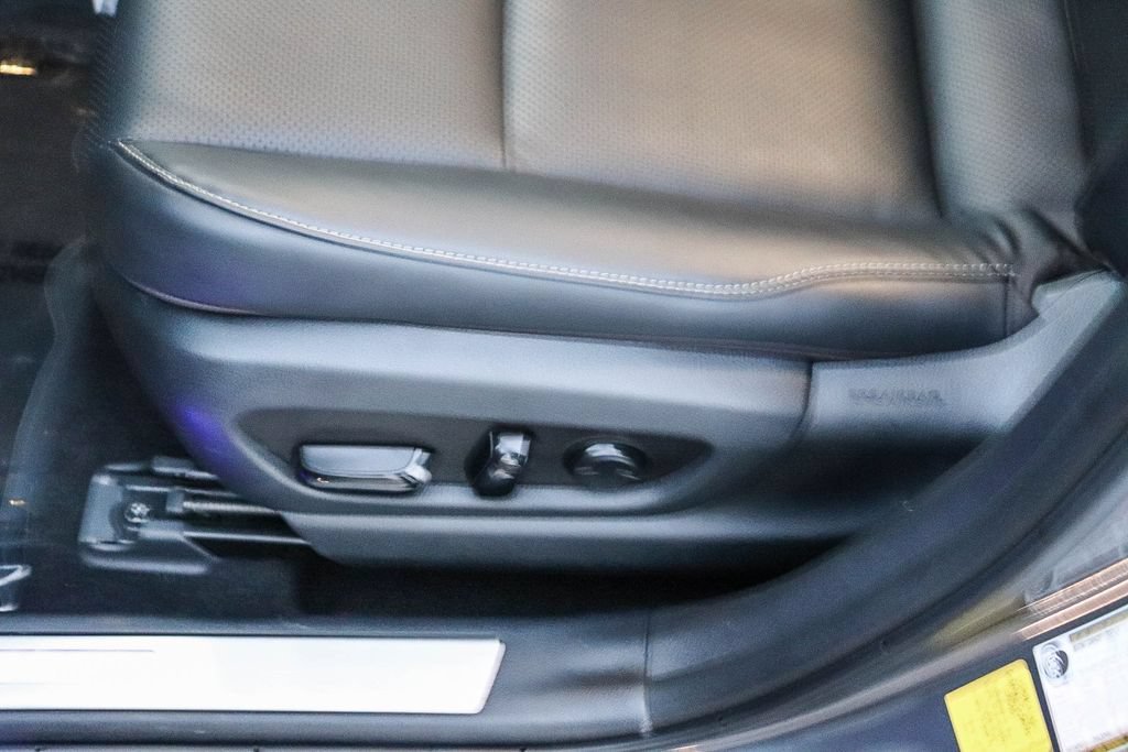 Used 2020 Lexus UX 250h w/ Premium Package AWD/4WD image 25