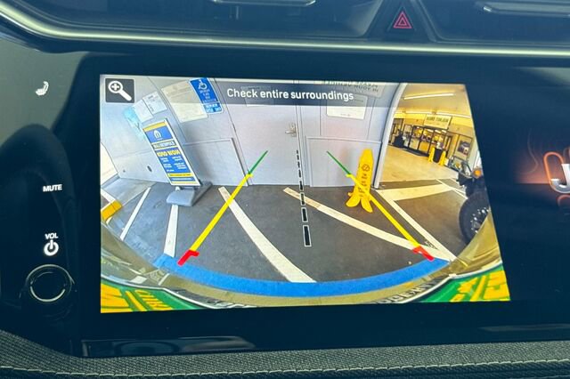 New 2026 Jeep Cherokee Limited image 16