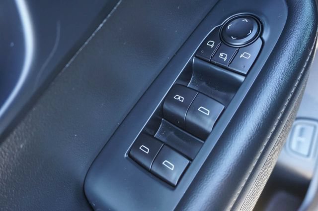 Used 2025 Buick Enclave Preferred FWD image 13
