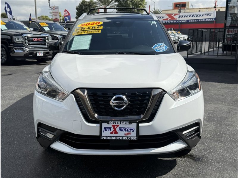 Used 2020 Nissan Kicks SR w/ SR Premium Package image 2