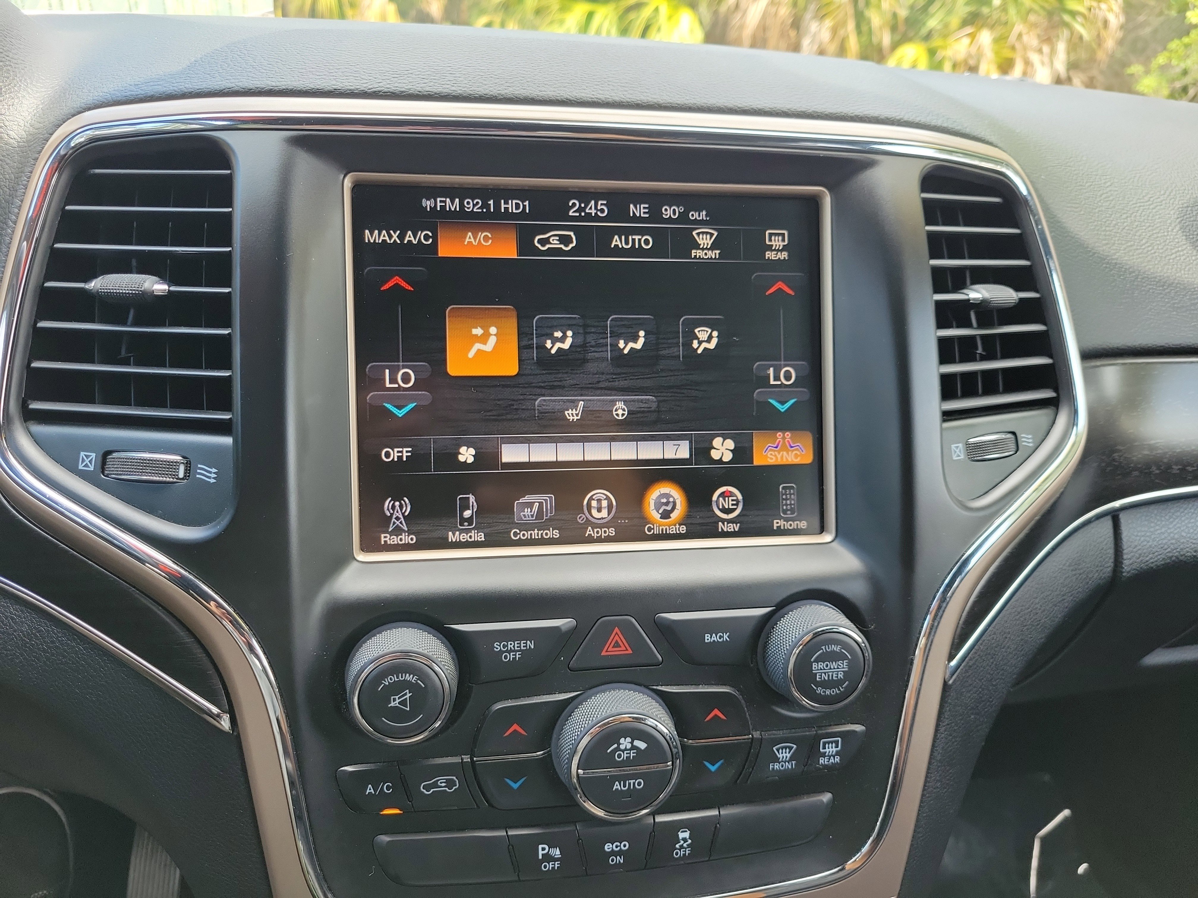 Used 2015 Jeep Grand Cherokee Limited AWD/4WD image 19