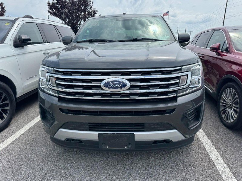 Used 2018 Ford Expedition XLT AWD/4WD image 2