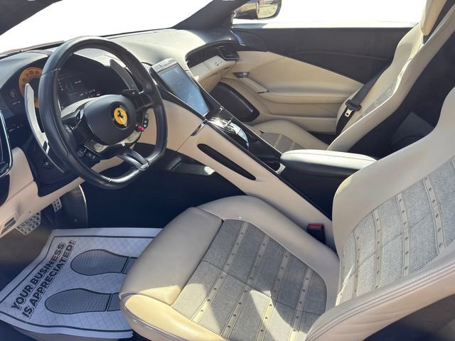 Used 2022 Ferrari Roma image 8