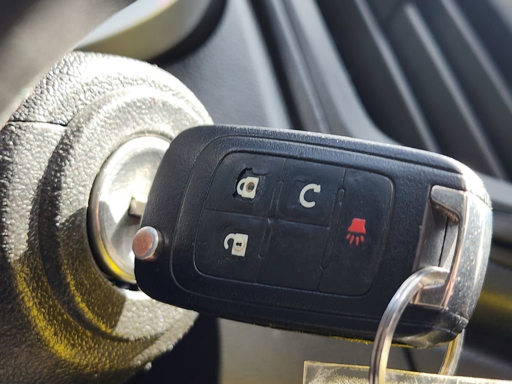 Used 2012 Chevrolet Equinox LT w/ Driver Convenience Package image 22