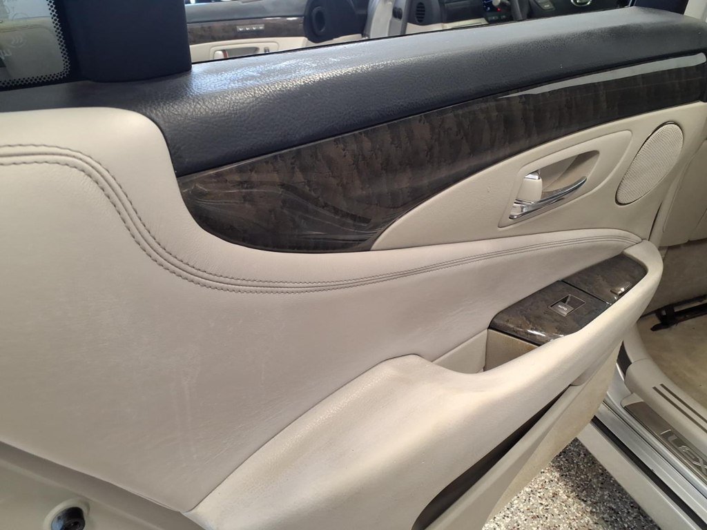 Used 2012 Lexus LS 460 AWD w/ Comfort Pkg image 20