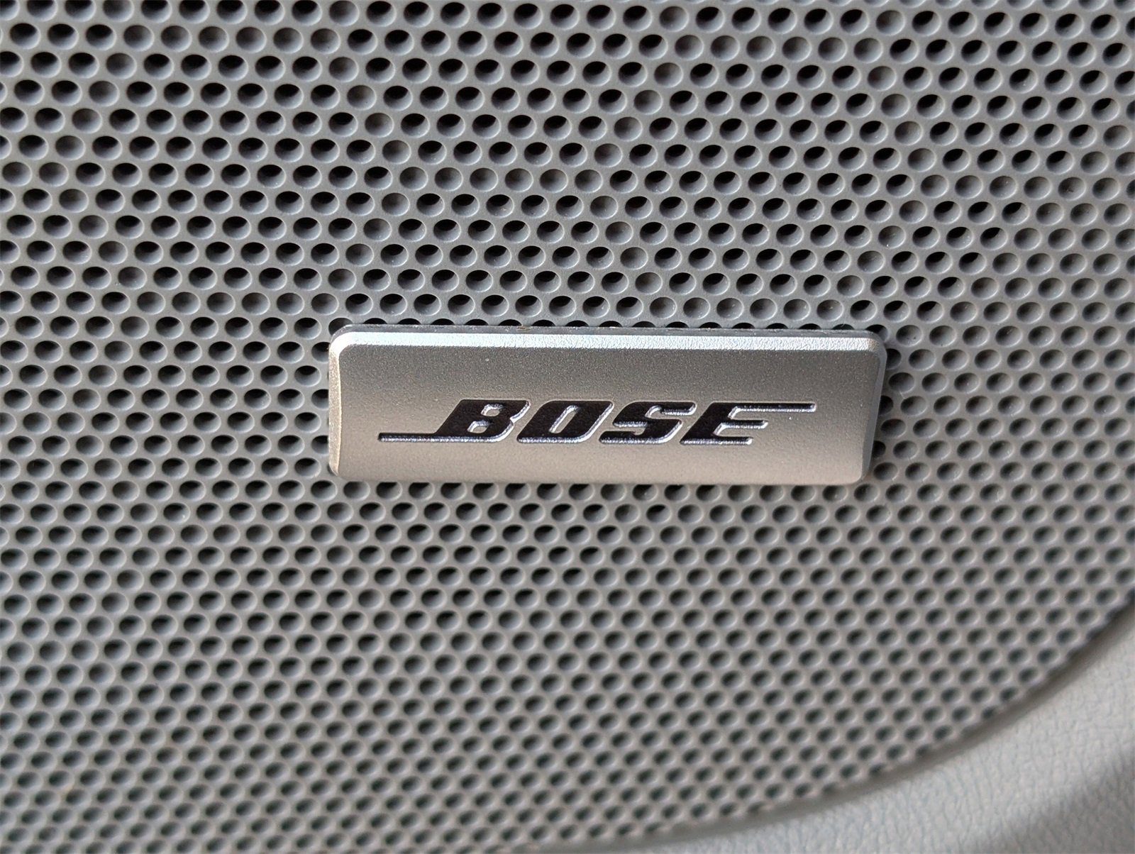 Used 2024 GMC Terrain SLT w/ Infotainment Package II image 31