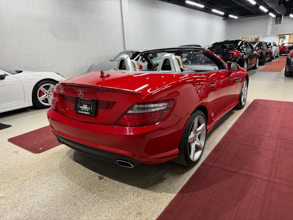 Used 2012 Mercedes-Benz SLK 250 image 13