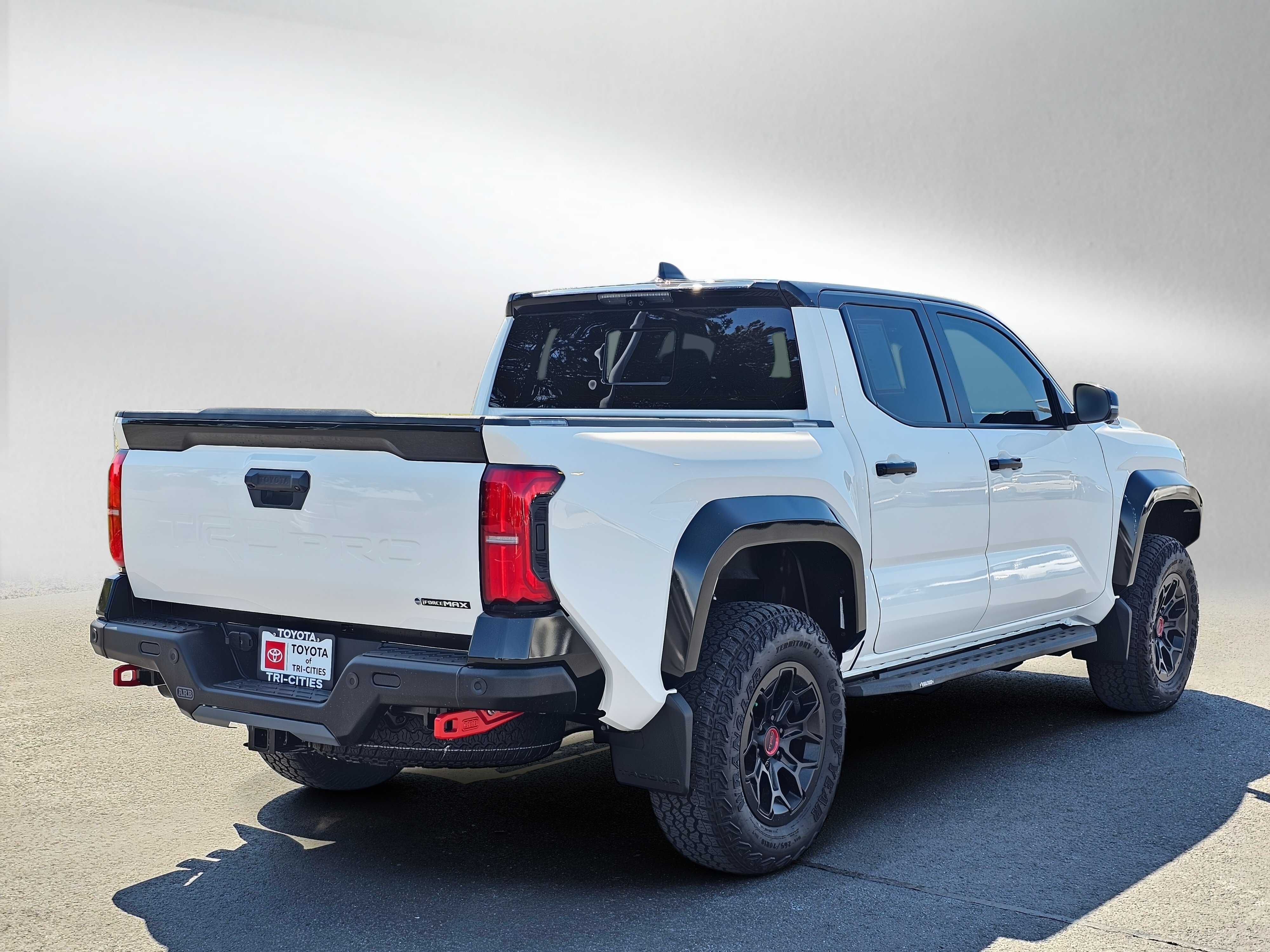 Used 2025 Toyota Tacoma TRD Pro AWD/4WD image 6