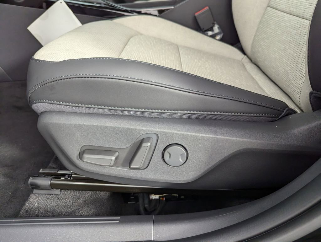 New 2025 Kia Niro SX image 13