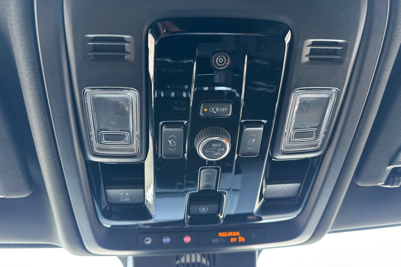 Used 2026 GMC Yukon Denali w/ Sun & Power Step Package AWD/4WD image 25