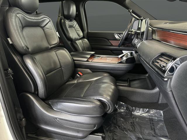 Used 2020 Lincoln Navigator Reserve w/ Equipment Group 208A Reserve image 36