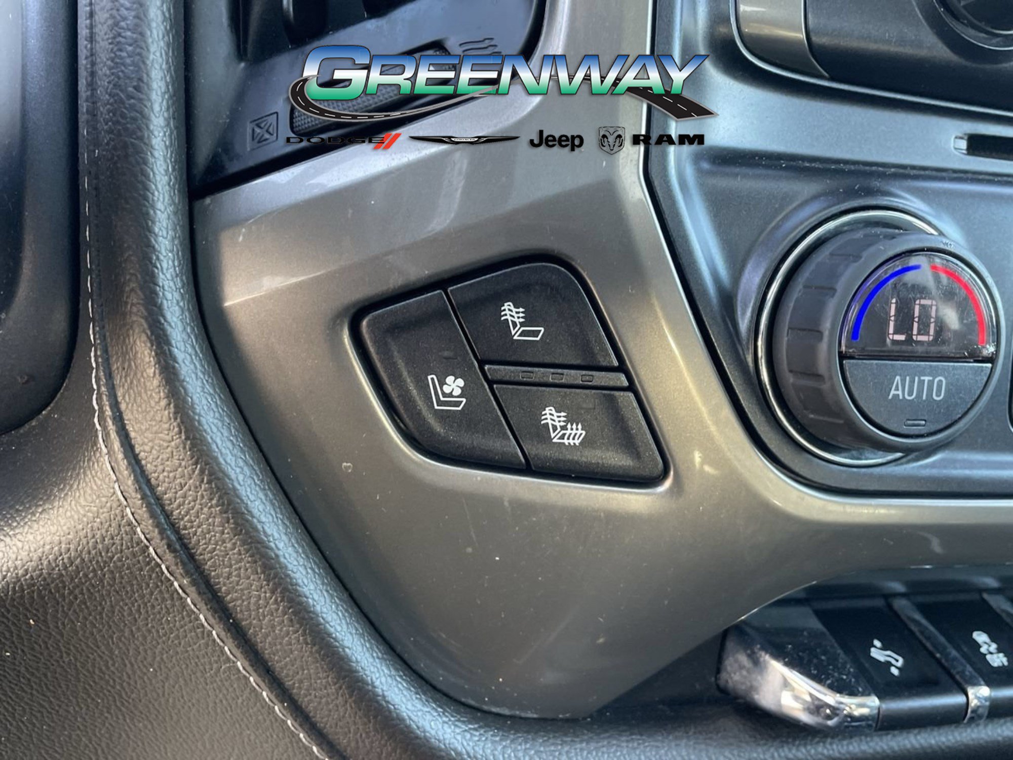 Used 2019 Chevrolet Silverado 2500 High Country w/ Duramax Plus Package AWD/4WD image 25