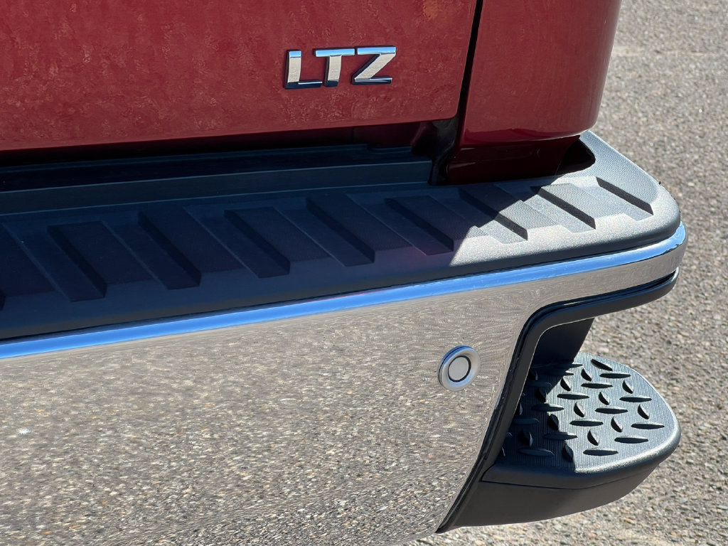 Used 2018 Chevrolet Silverado 1500 LTZ w/ Sport Package AWD/4WD image 12