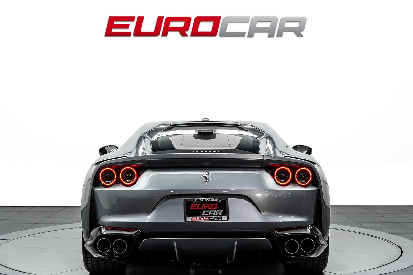 Used 2020 Ferrari 812 Superfast RWD image 4