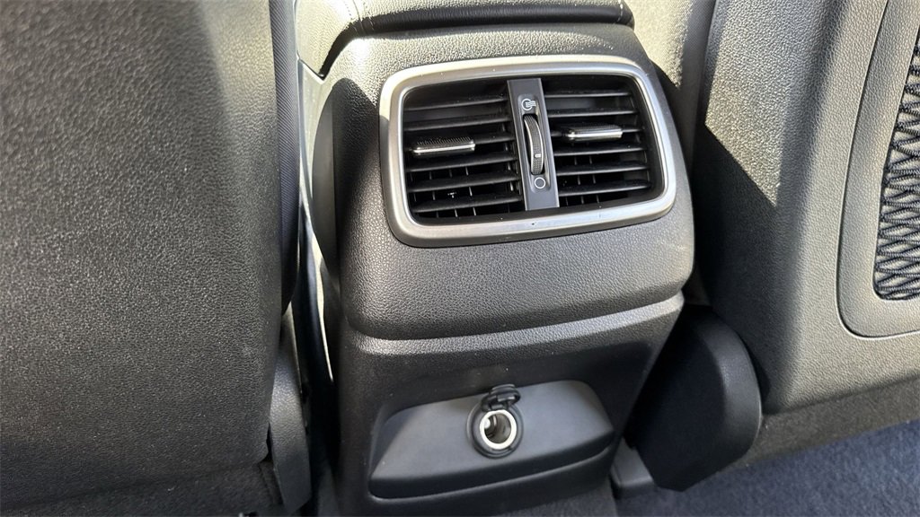 Used 2018 Kia Sorento L image 38