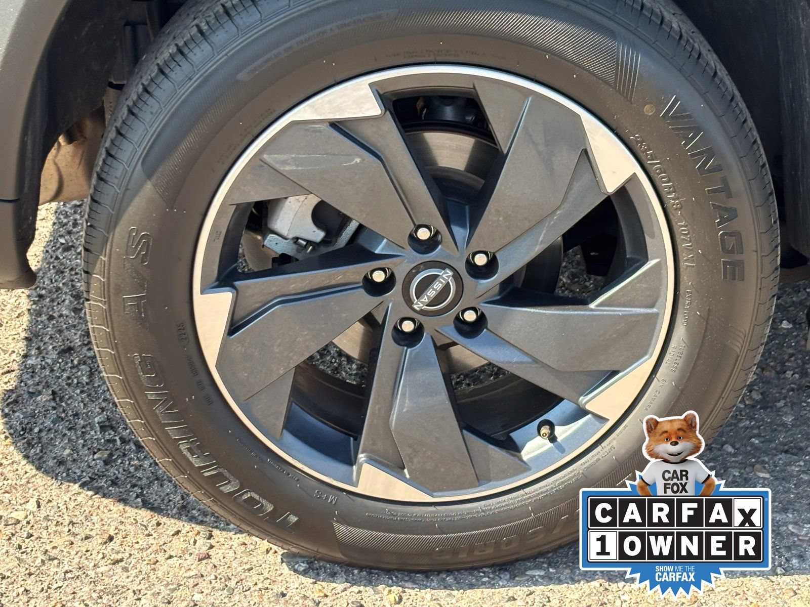 Certified 2025 Nissan Rogue SV AWD/4WD image 10