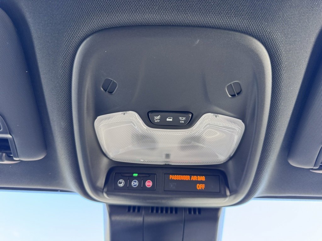 Used 2023 Chevrolet Colorado W/T image 27