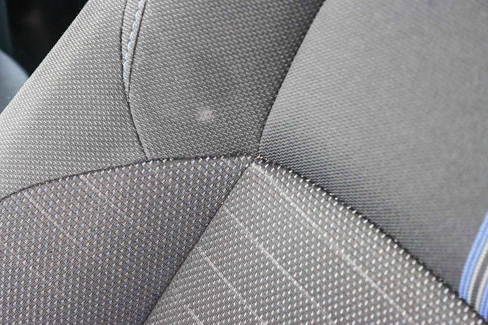 Used 2022 Toyota Corolla SE w/ Carpet Mat Package (TMS) image 23