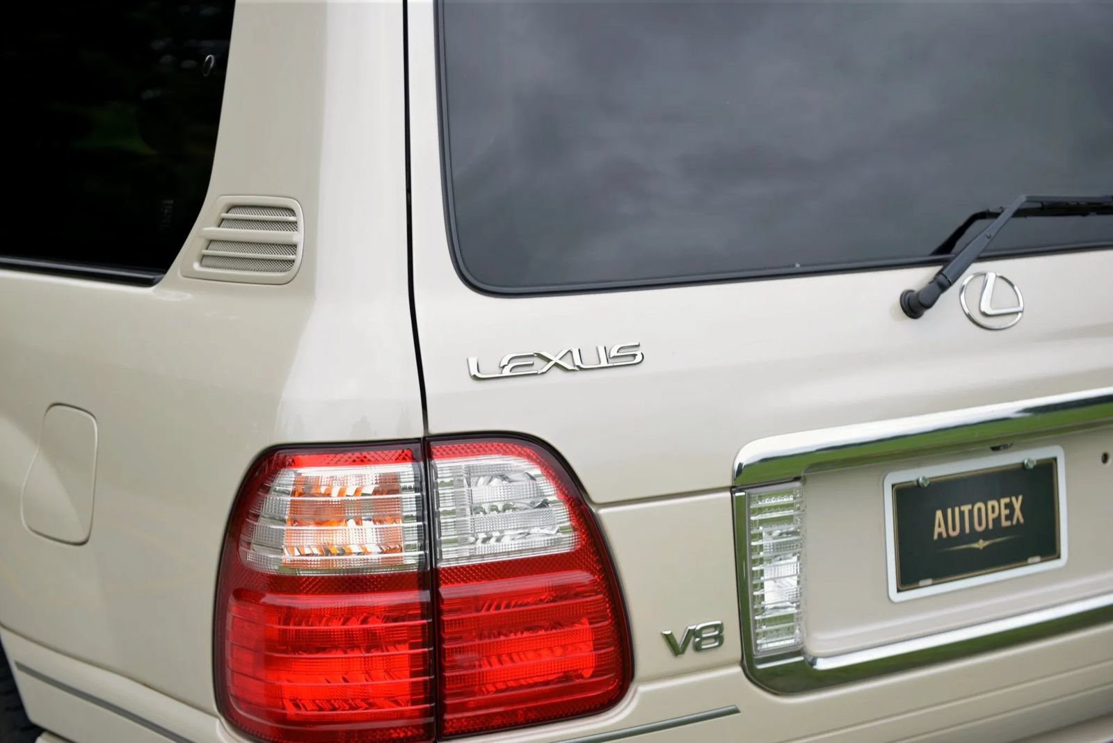Used 2005 Lexus LX 470 4WD image 40