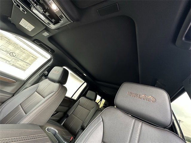 New 2026 Chevrolet Suburban High Country image 19