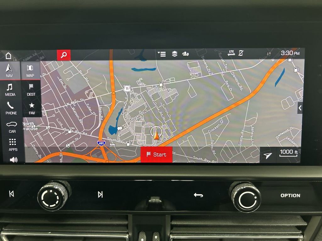 Certified 2023 Porsche Macan Turbo AWD/4WD image 16