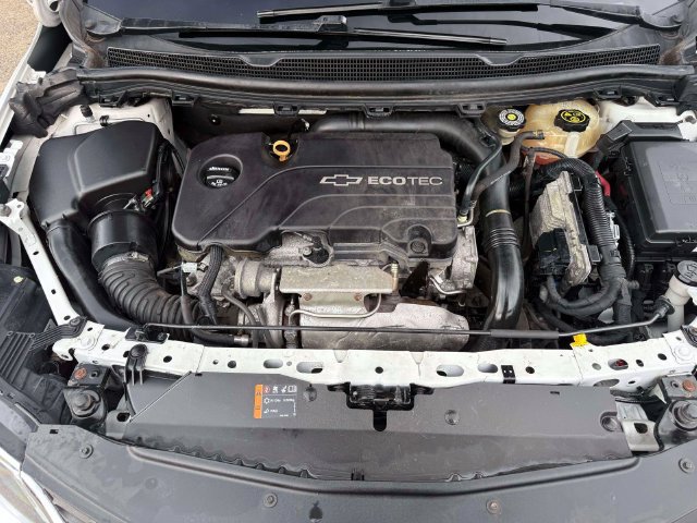 Used 2017 Chevrolet Cruze LT w/ Convenience Package FWD image 19