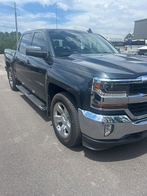 Used 2017 Chevrolet Silverado 1500 LT w/ All Star Edition AWD/4WD image 3