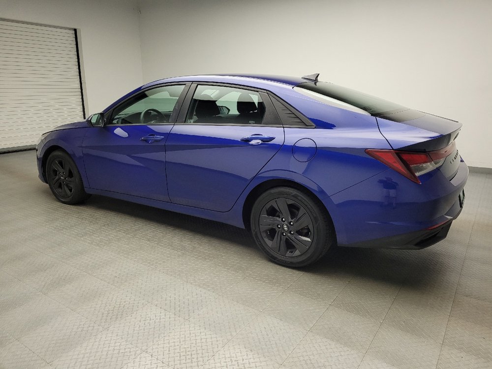 Used 2021 Hyundai Elantra SEL w/ Cargo Package FWD image 3