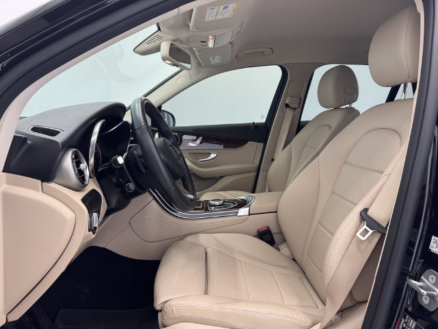 Used 2019 Mercedes-Benz GLC 300 image 18