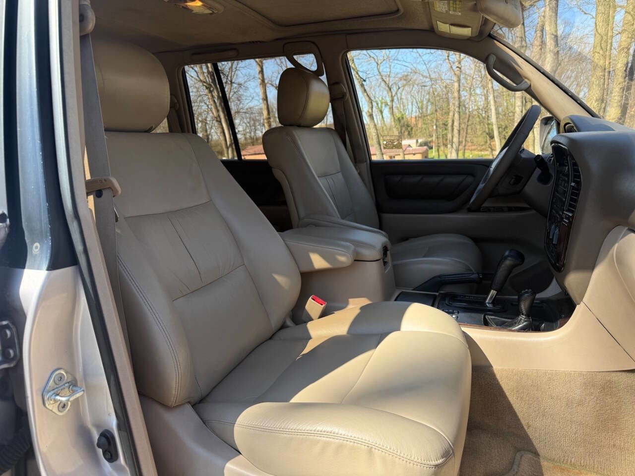 Used 2001 Toyota Land Cruiser image 76