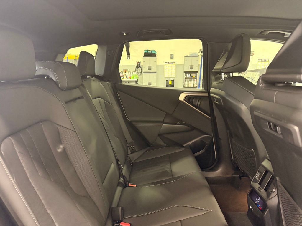 Used 2025 BMW X3 xDrive30i w/ Convenience Package AWD/4WD image 26
