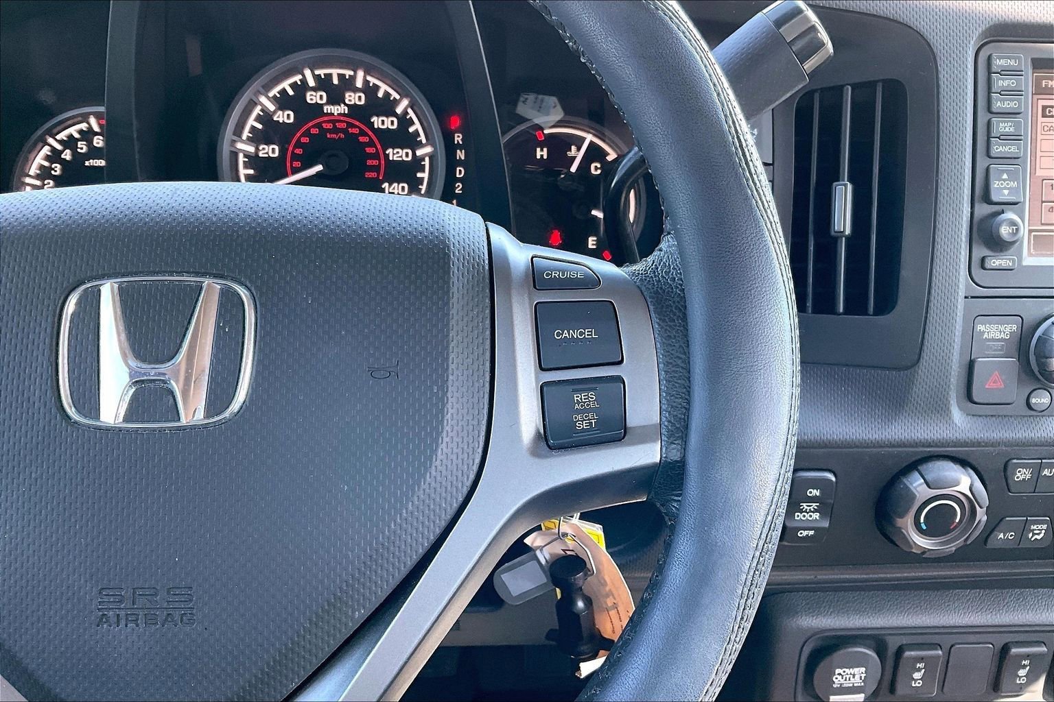 Used 2014 Honda Ridgeline SE image 13