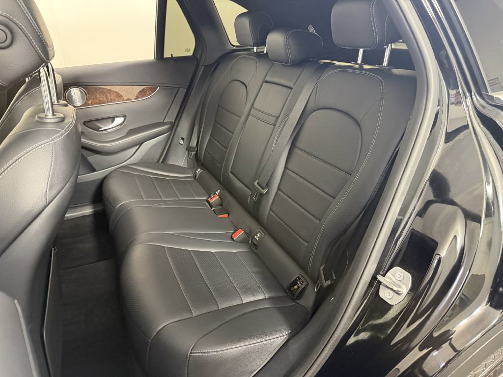 Used 2017 Mercedes-Benz GLC 300 4MATIC image 12