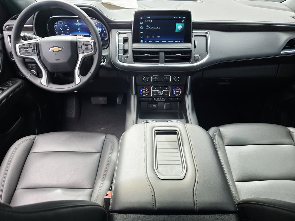 Used 2023 Chevrolet Suburban LT image 15