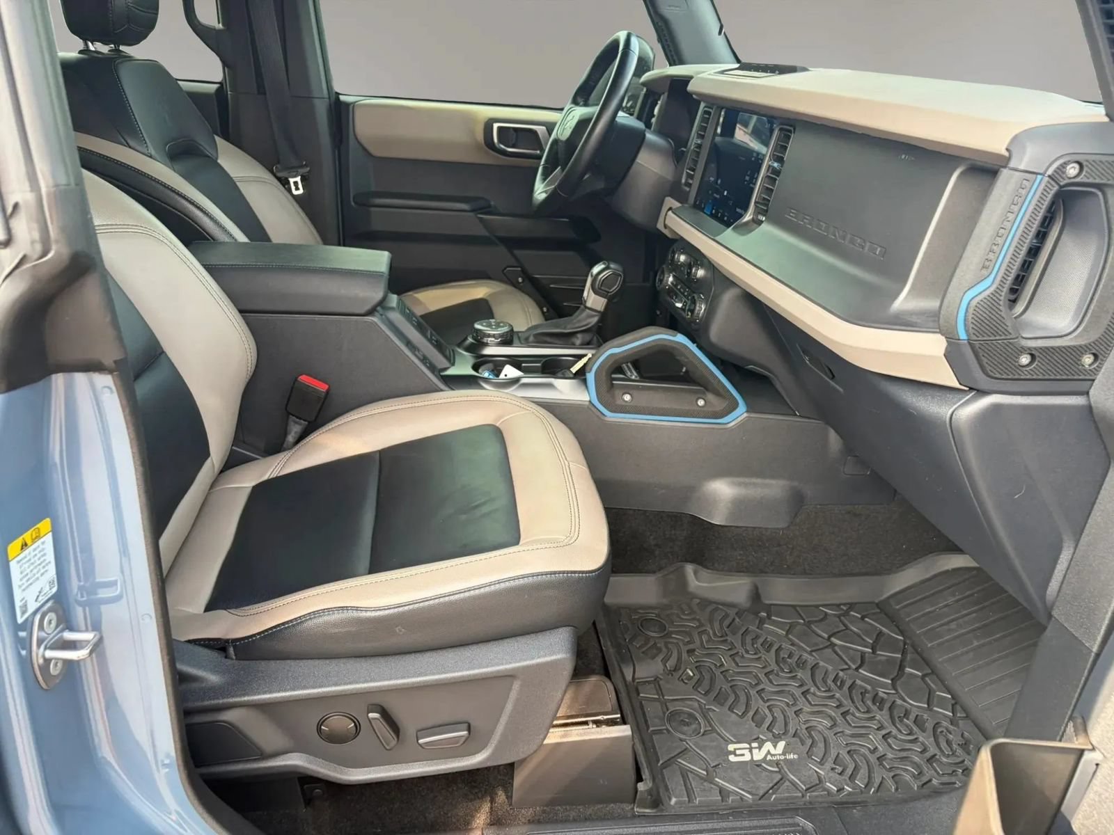 Used 2024 Ford Bronco Wildtrak AWD/4WD image 34