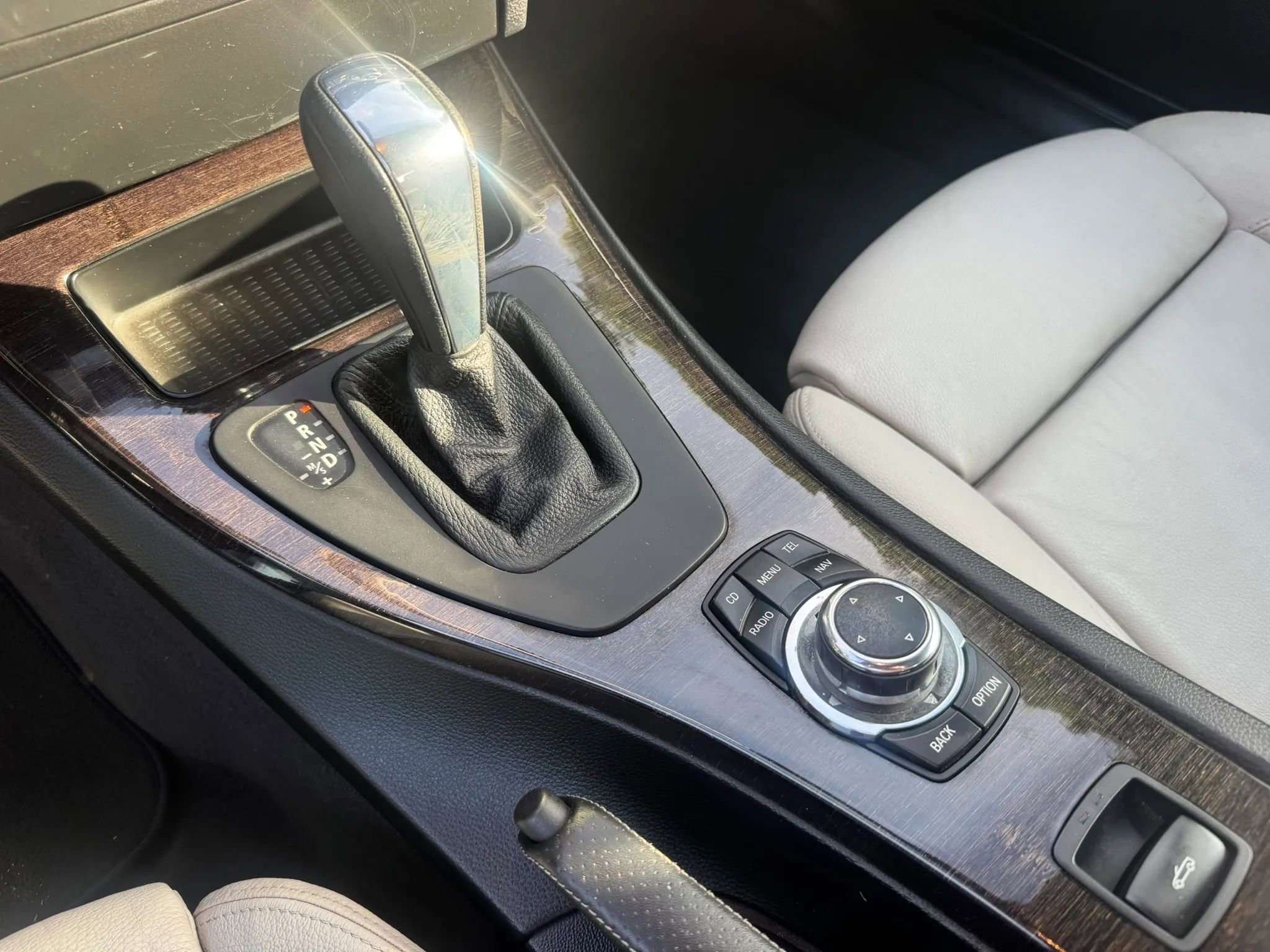 Used 2012 BMW 335i Convertible RWD image 37