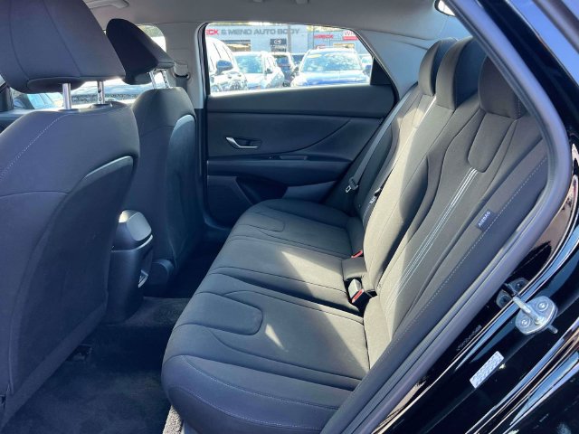 Certified 2024 Hyundai Elantra SEL FWD image 10