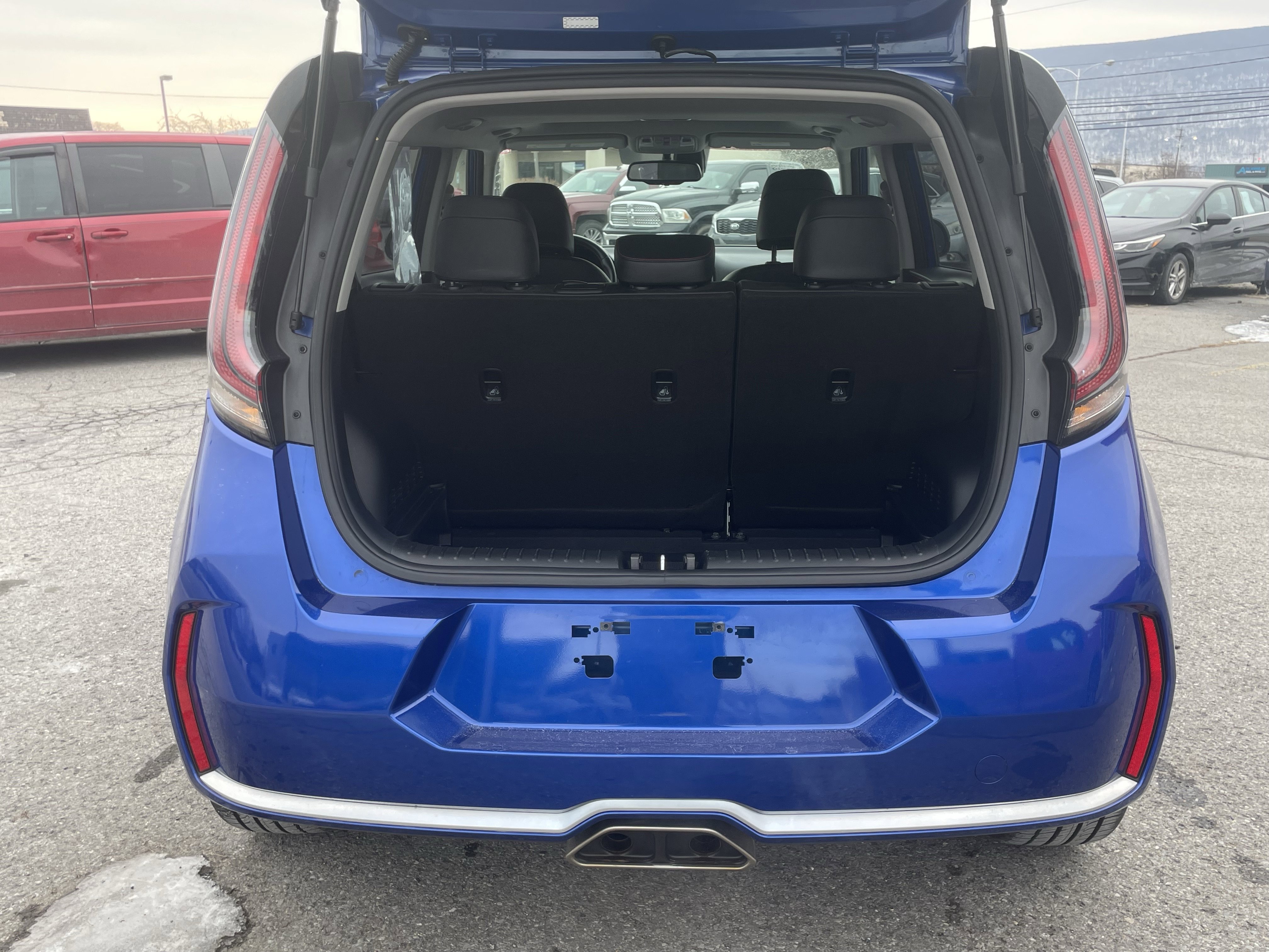Certified 2023 Kia Soul GT-Line image 5