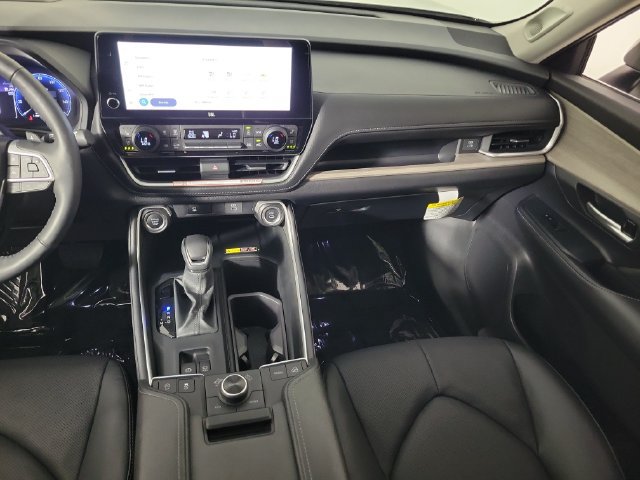 Certified 2026 Toyota Grand Highlander AWD image 18