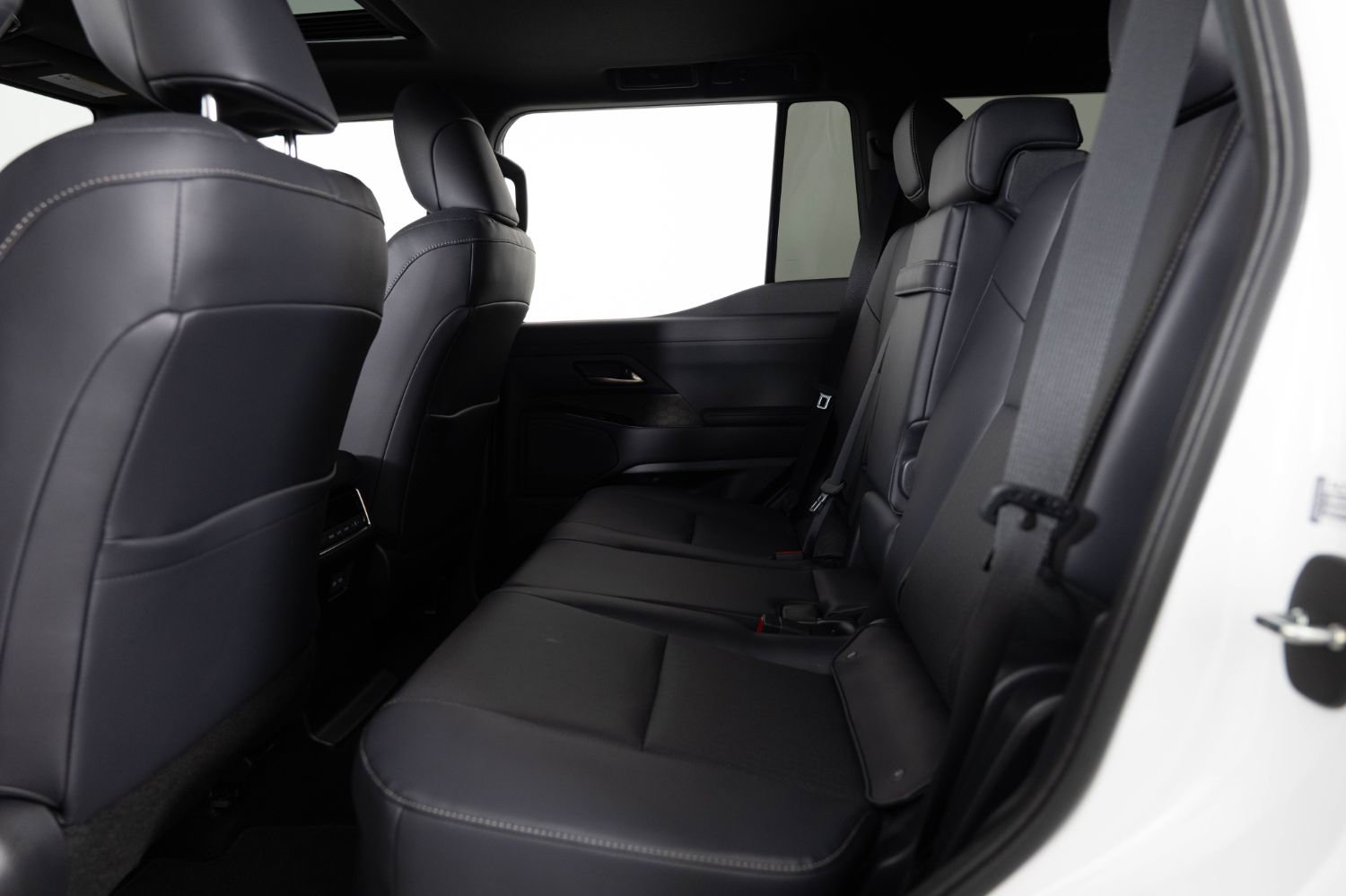 Used 2025 Lexus GX 550 w/ Accessory Package (Z1) AWD/4WD image 19