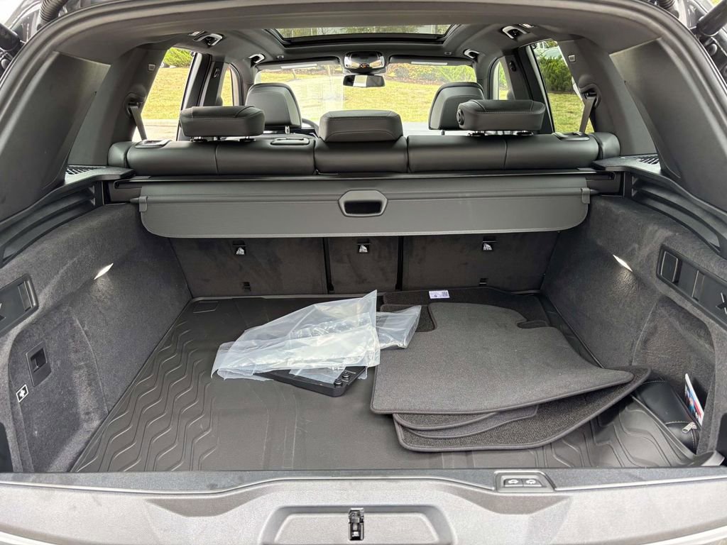 New 2026 BMW X5 xDrive40i w/ M Sport Package image 9