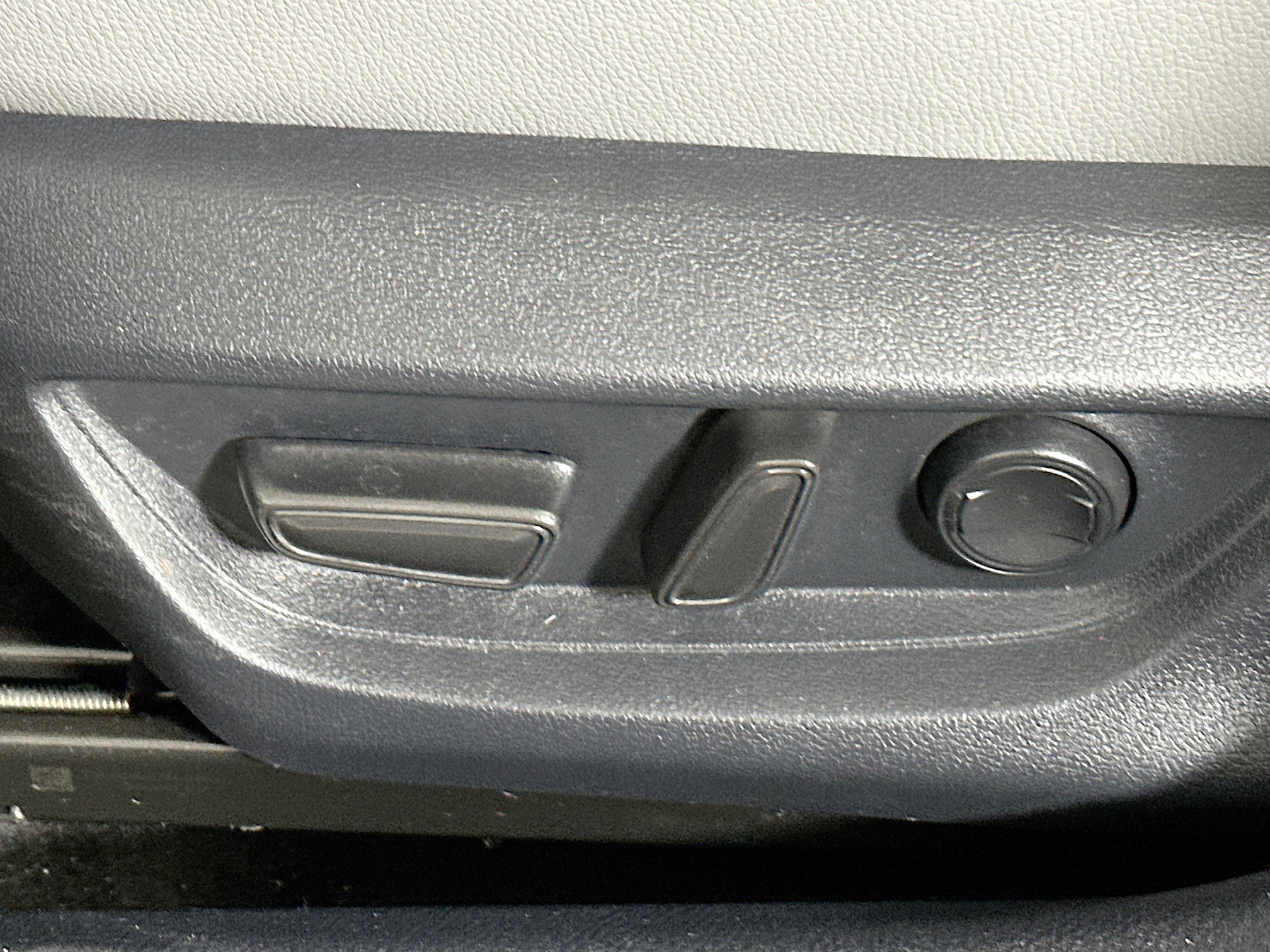 Certified 2025 Toyota Camry SE w/ Convenience Package image 13