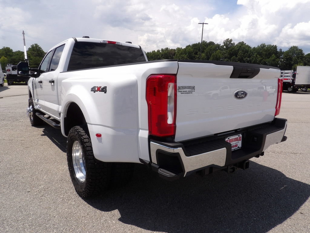 Used 2025 Ford F350 XLT AWD/4WD image 5