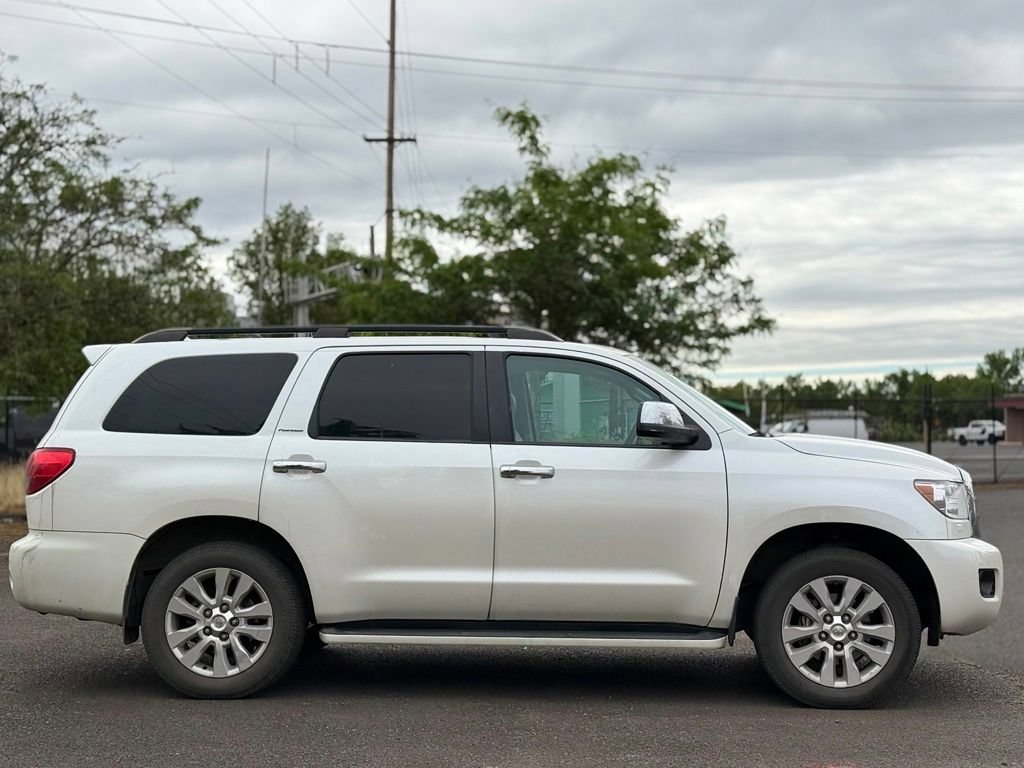 Used 2015 Toyota Sequoia Platinum AWD/4WD image 6