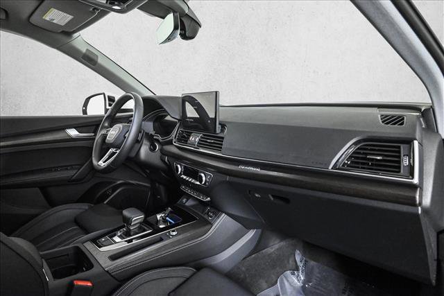 Certified 2024 Audi Q5 e Prestige image 23