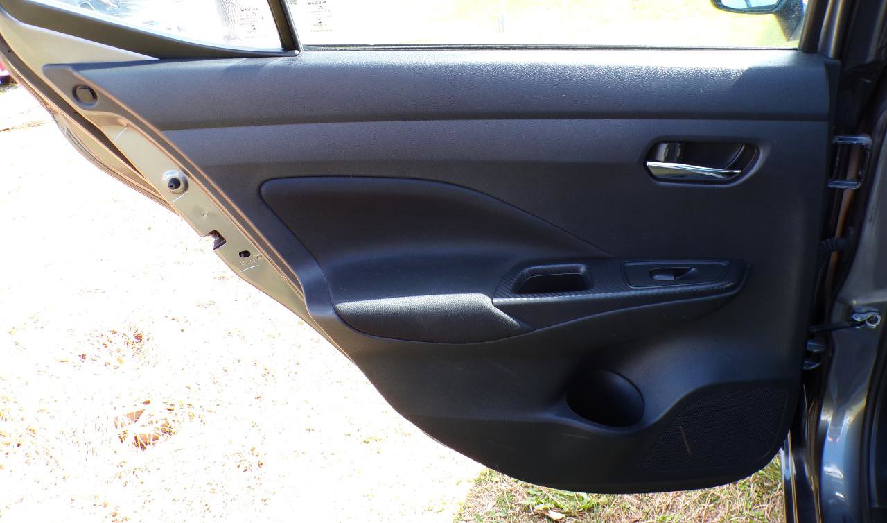 Used 2022 Nissan Versa SV w/ Trunk Package image 34