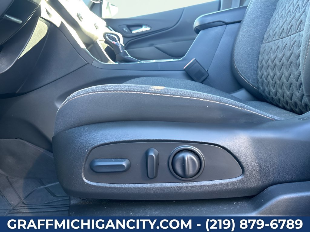 Used 2024 Chevrolet Equinox LT AWD/4WD image 25