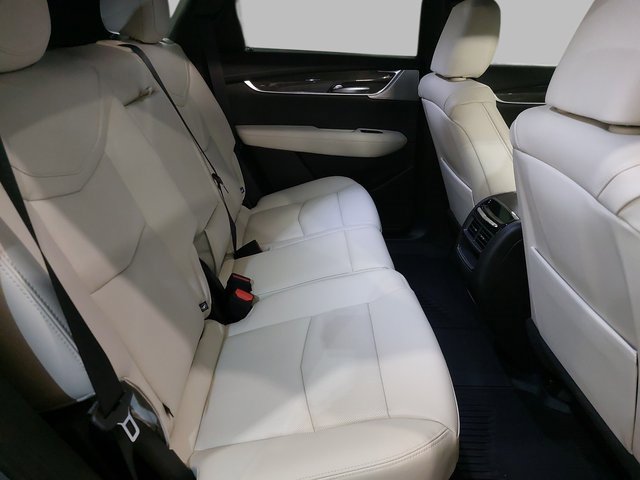 Used 2025 Cadillac XT5 Sportv w/ LPO, Floor Liner Package image 11